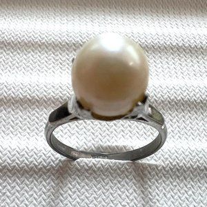 Silver Pearl Ring!